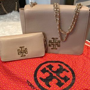 Tory Burch Britten bag and wallet